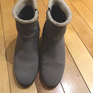 Women's Gray Ankle Boots